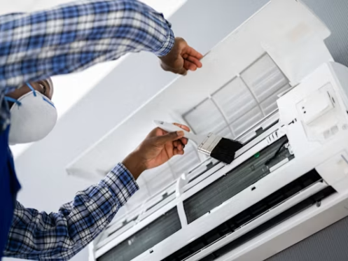 AC repair in Clermont, FL by a professional HVAC technician